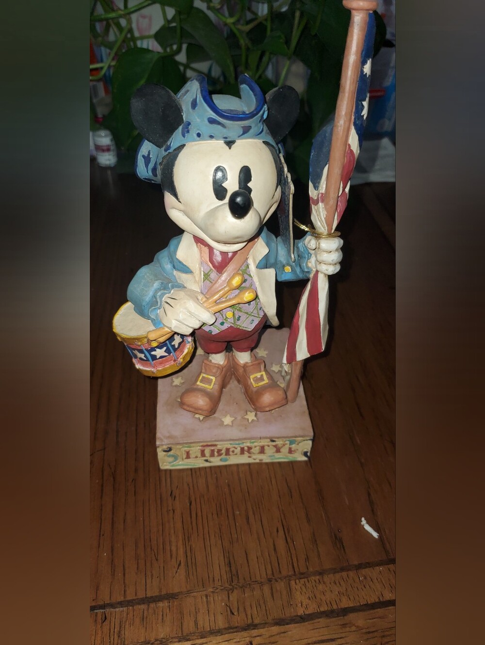 Jim shore Walt Disney
